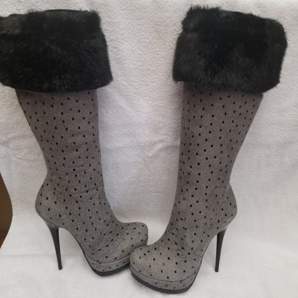 Beautiful animal themed tall designer boots . - Picture 3 of 8